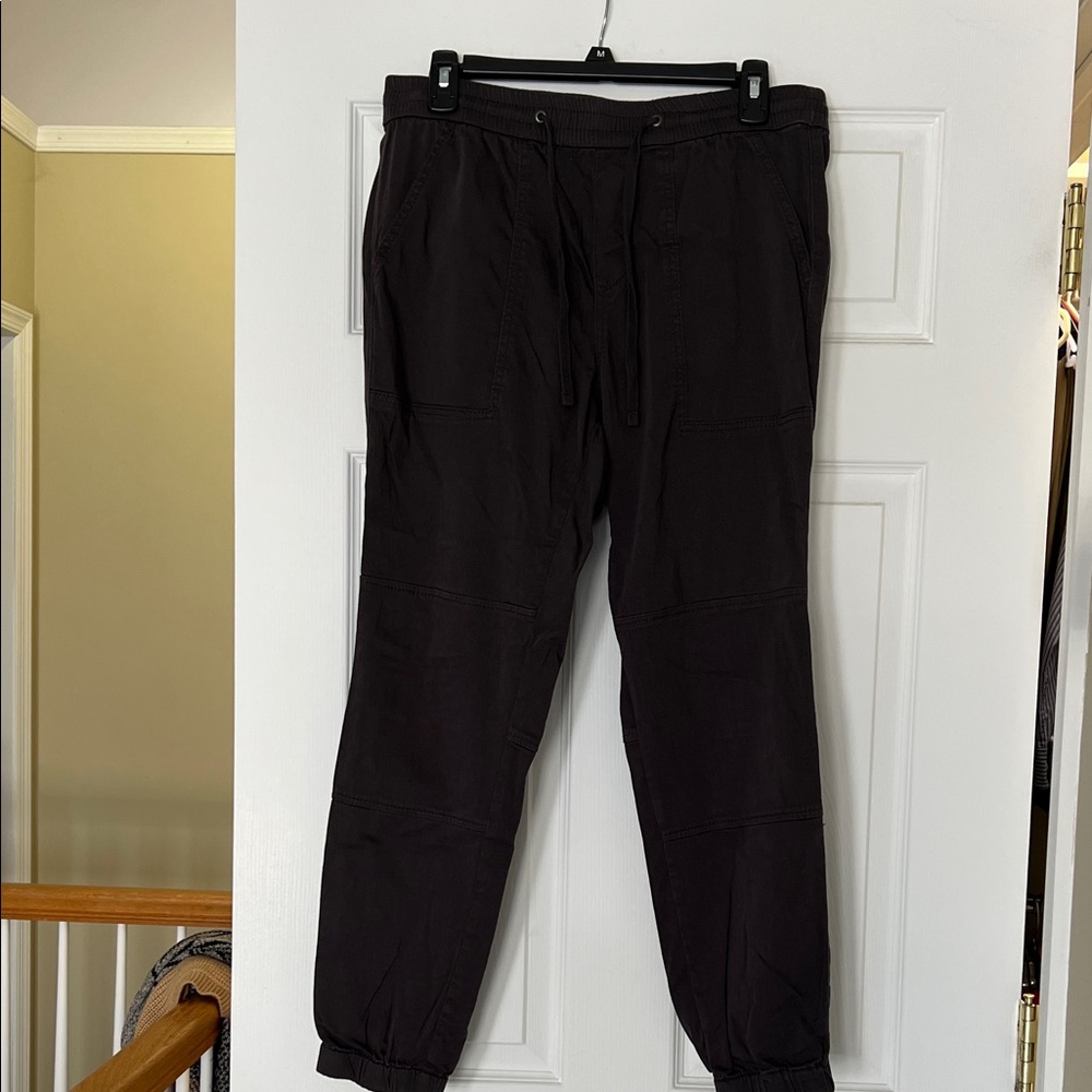Woman’s Dark Grey Jogger Pants with Drawstring Waist